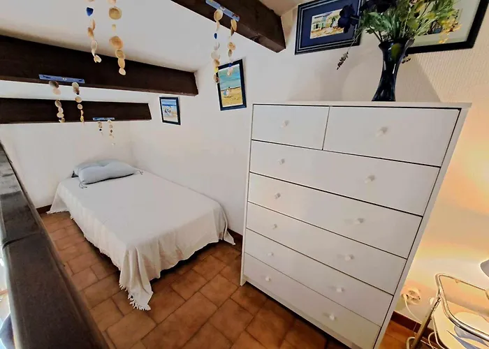 Confortable Pour 6 Avec Terrasse Et Accès Direct à - Fr-1-326-819 *