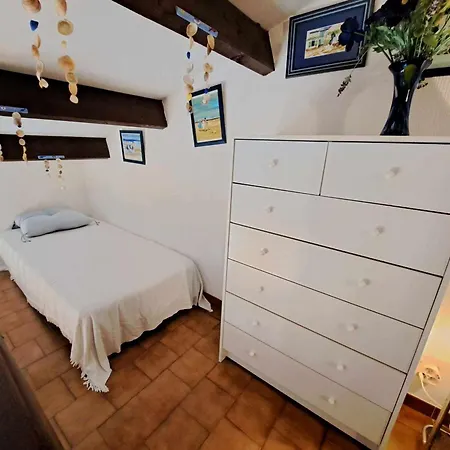 Confortable Pour 6 Avec Terrasse Et Acces Direct A - Fr-1-326-819 Apartment